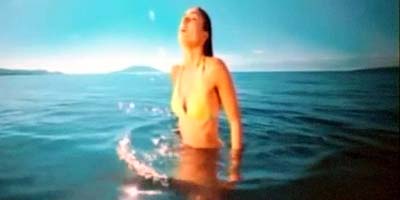 Kareena Bikini Scene from Tashan, drool ON 32 